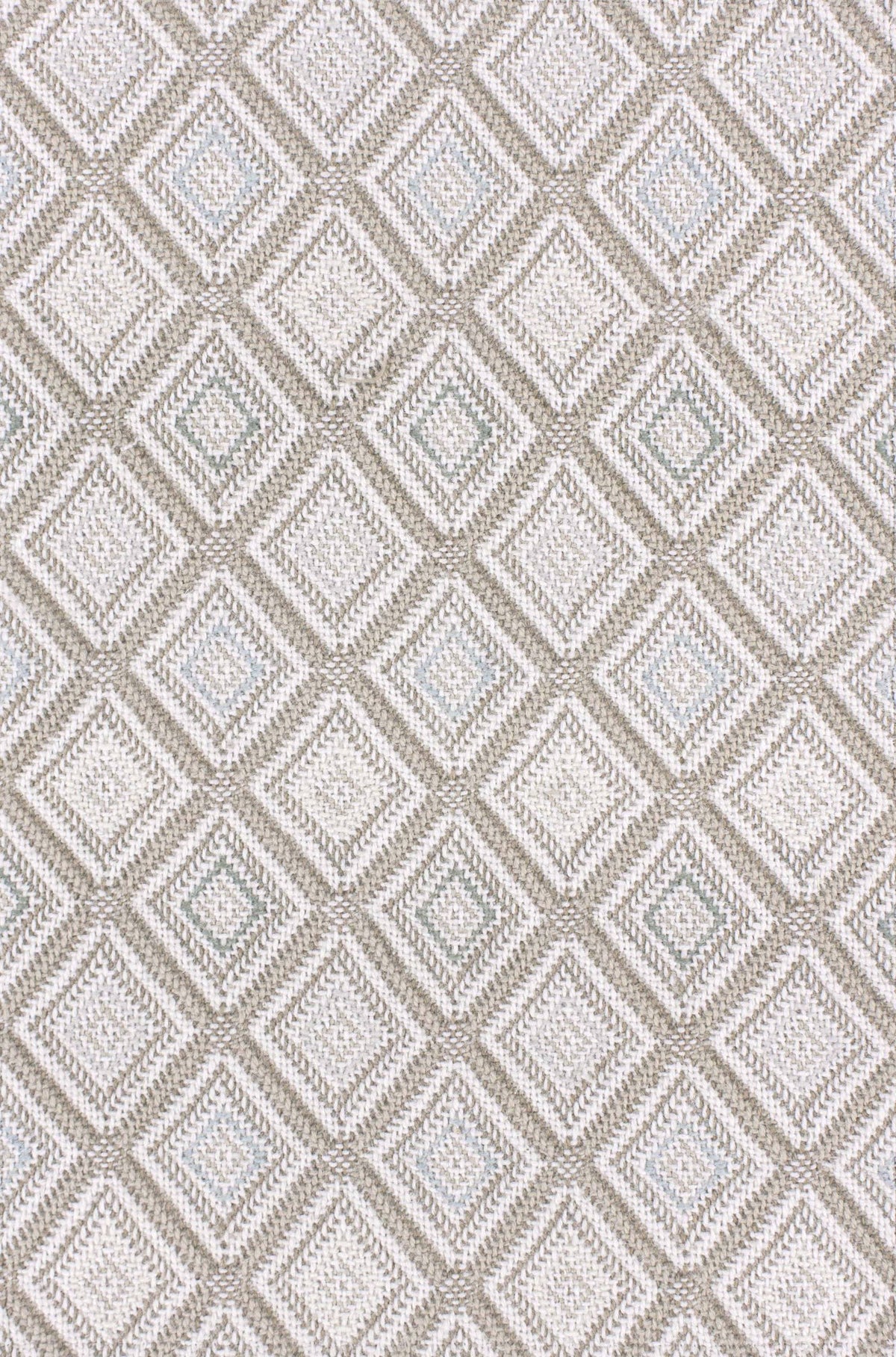 Solitaire White Aqua Teal carpet sample