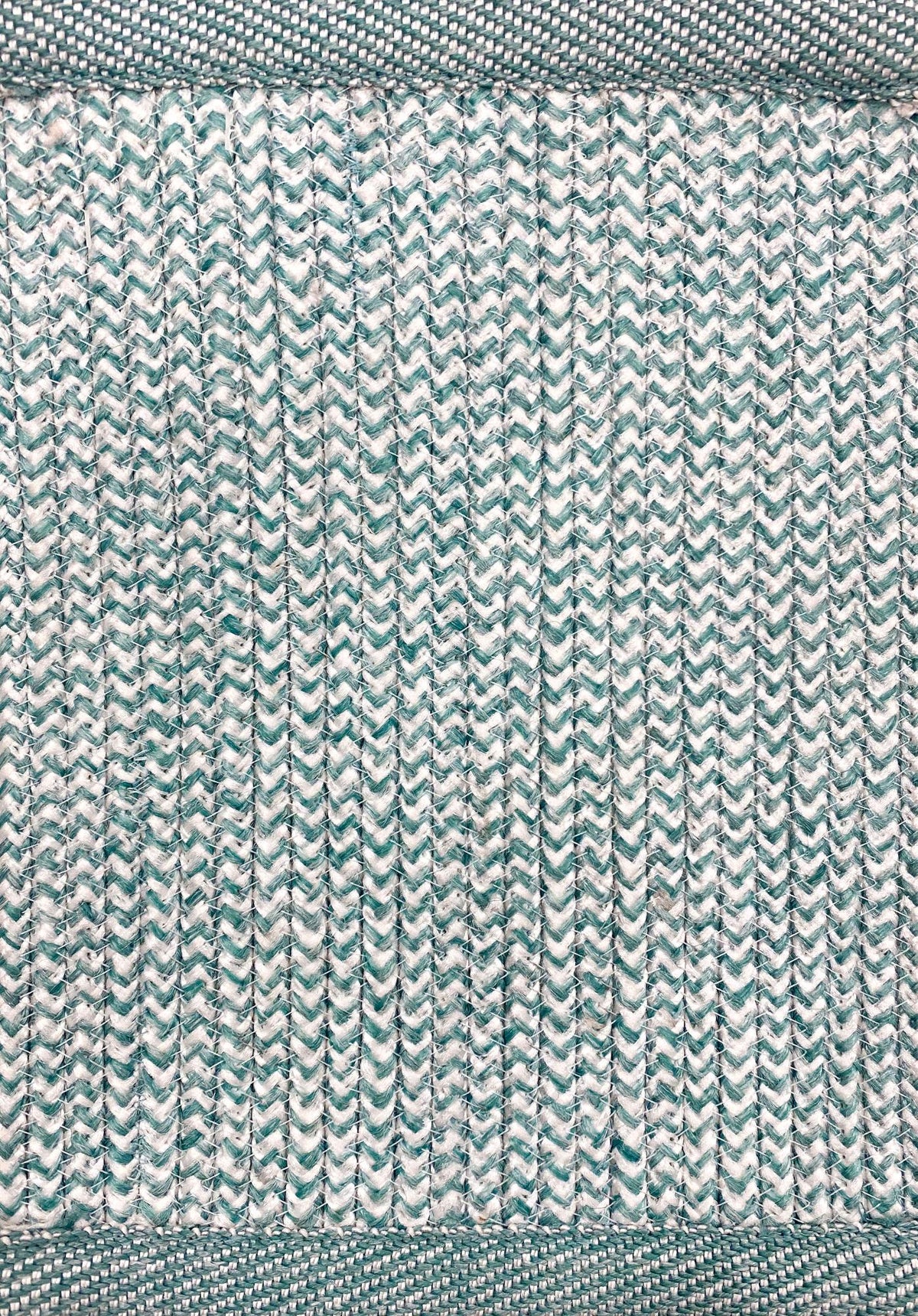 Winslow Wasabi, Snow White carpet sample