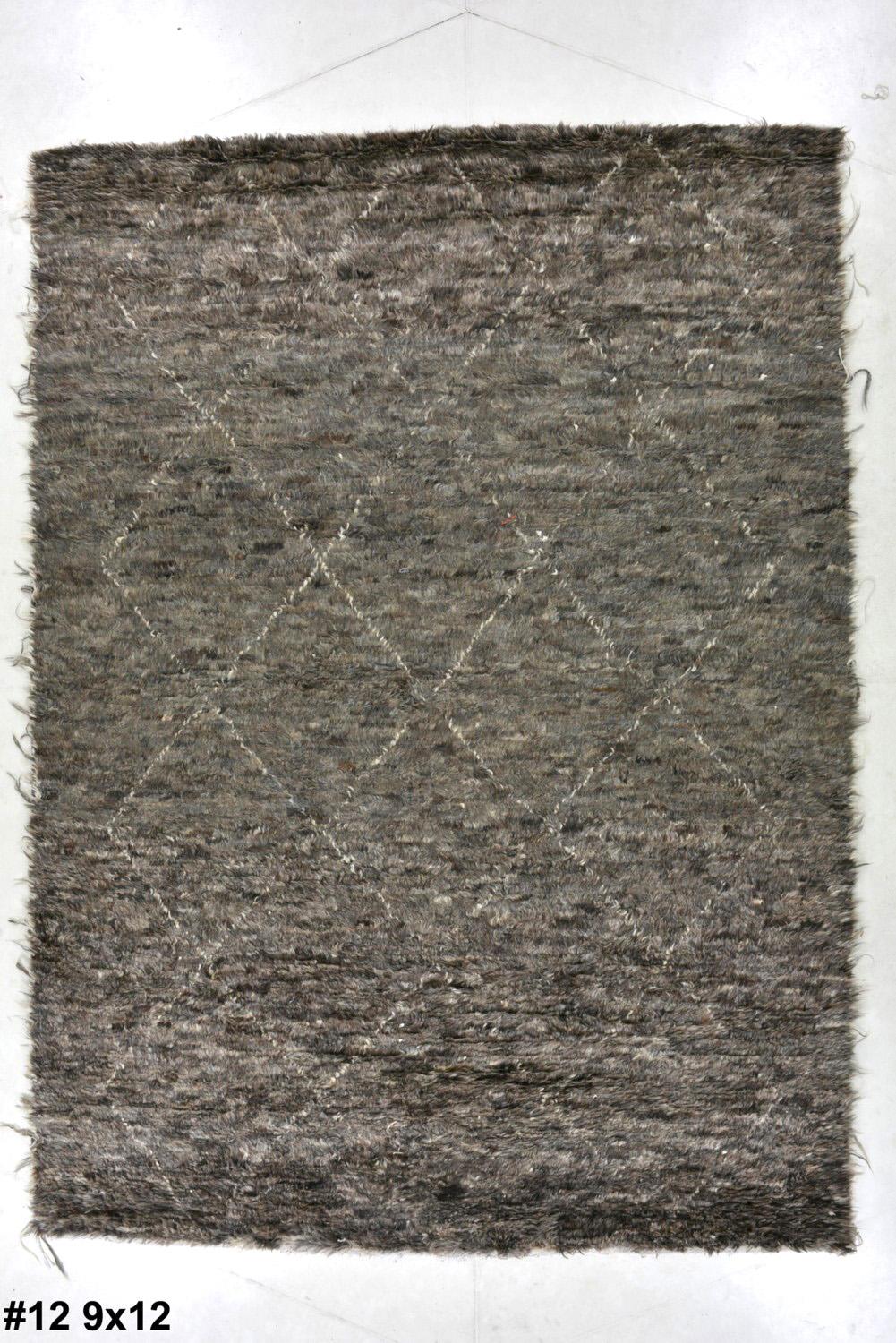 Fiorenza Gray / White / Camel carpet sample