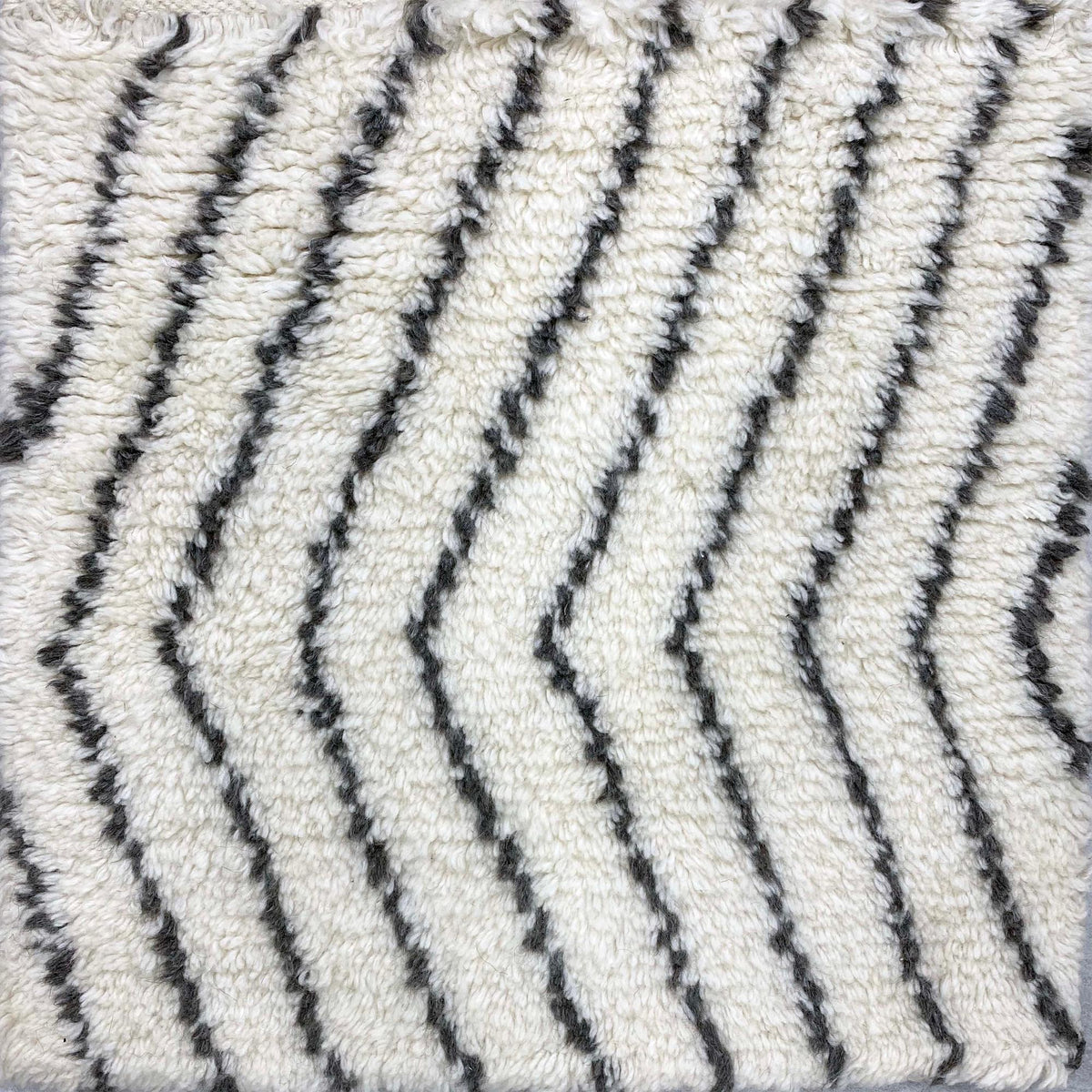 Tavelle Charcoal carpet sample