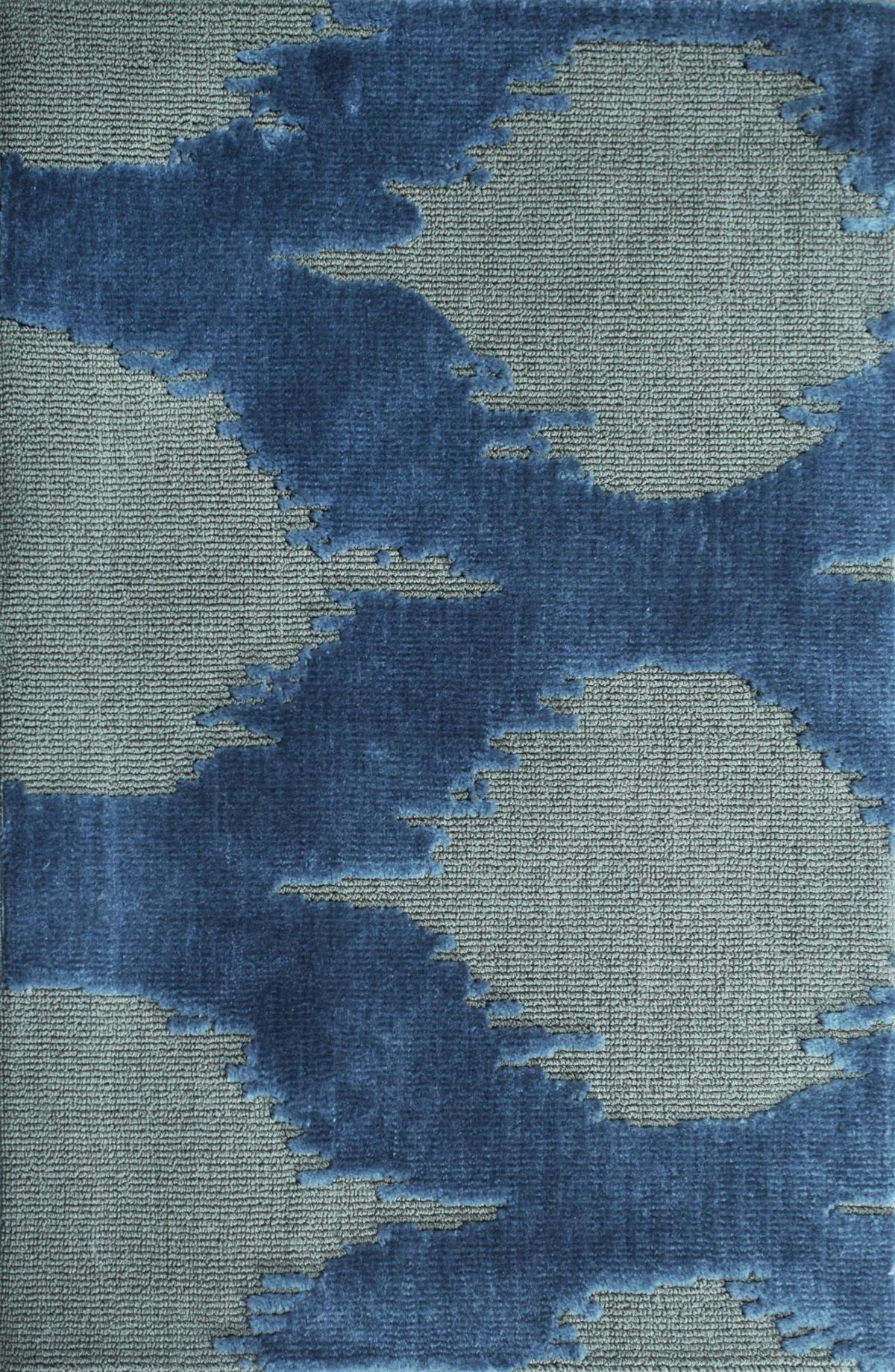 Ikat Stingray Ocean Pale Grey carpet sample
