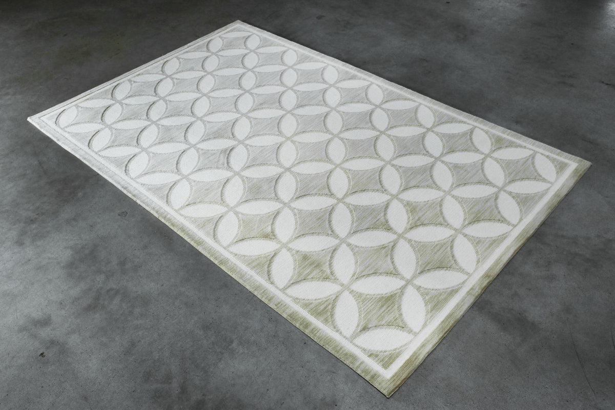 Leaves Almond White Full Size carpet sample
