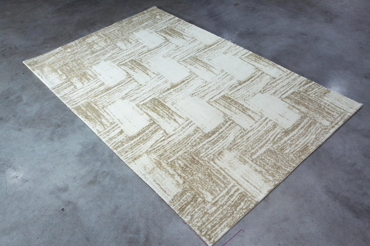 Scribble Camel White Full Size carpet sample