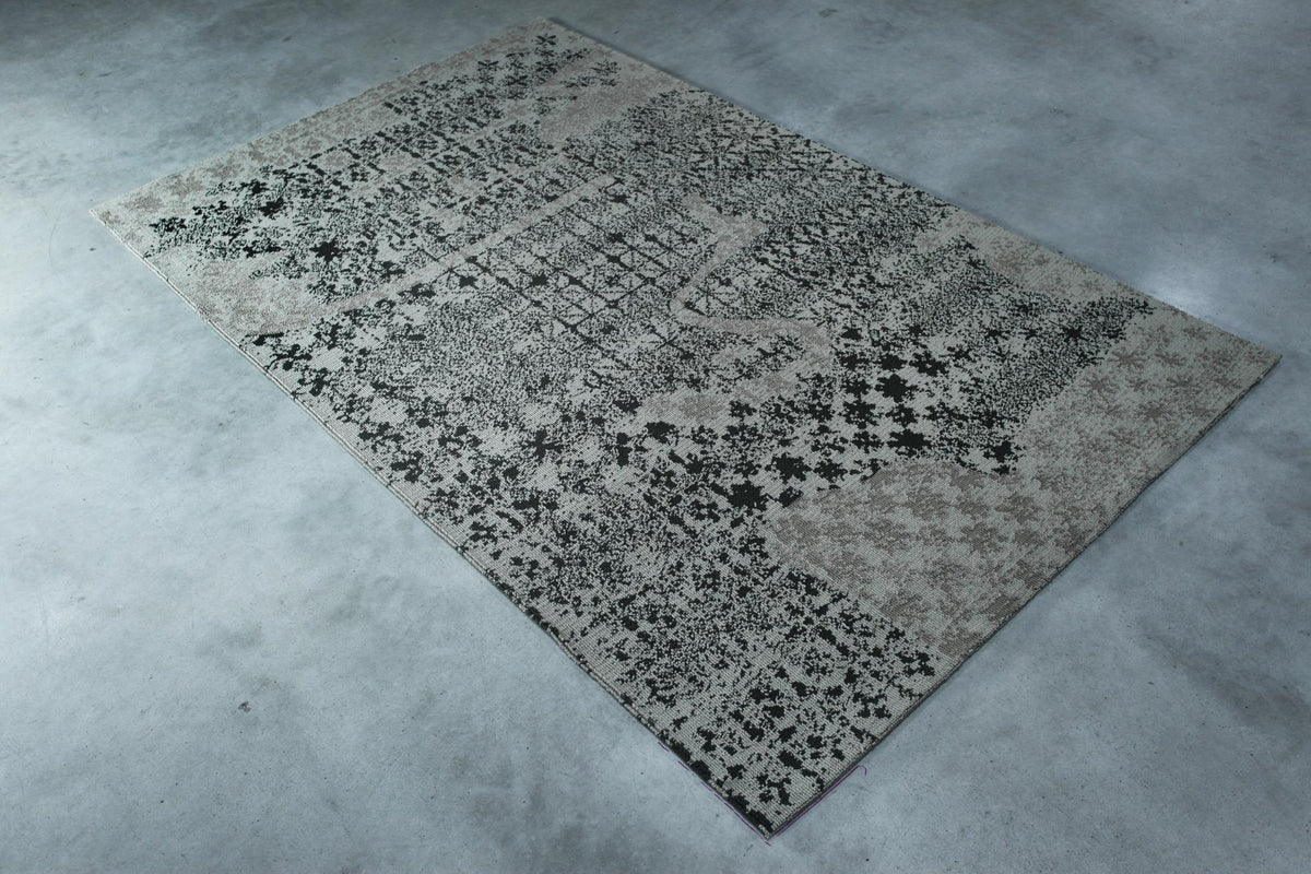 Synop Grey Grey Full Size carpet sample