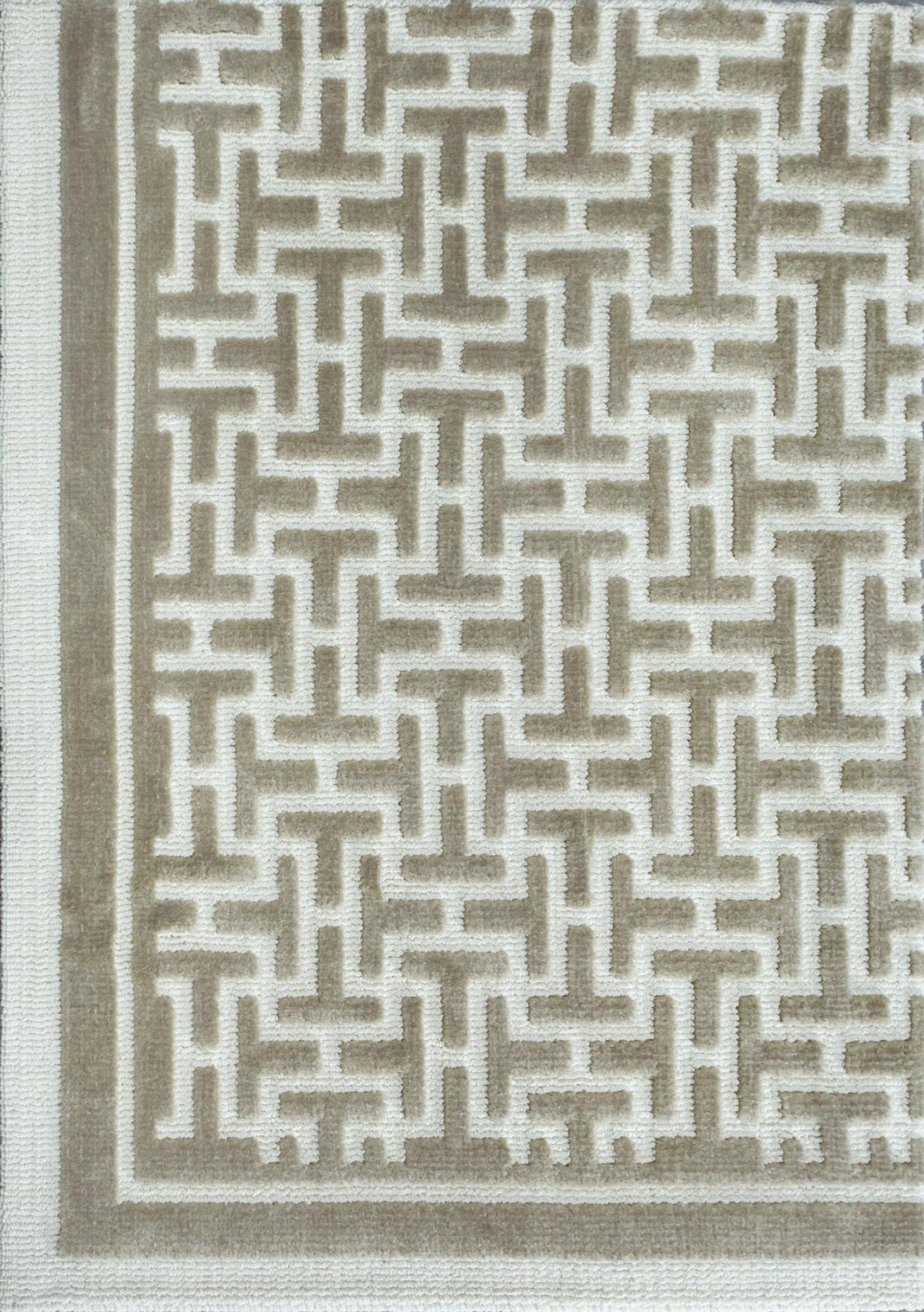 Twisted Tee Camel Cream carpet sample