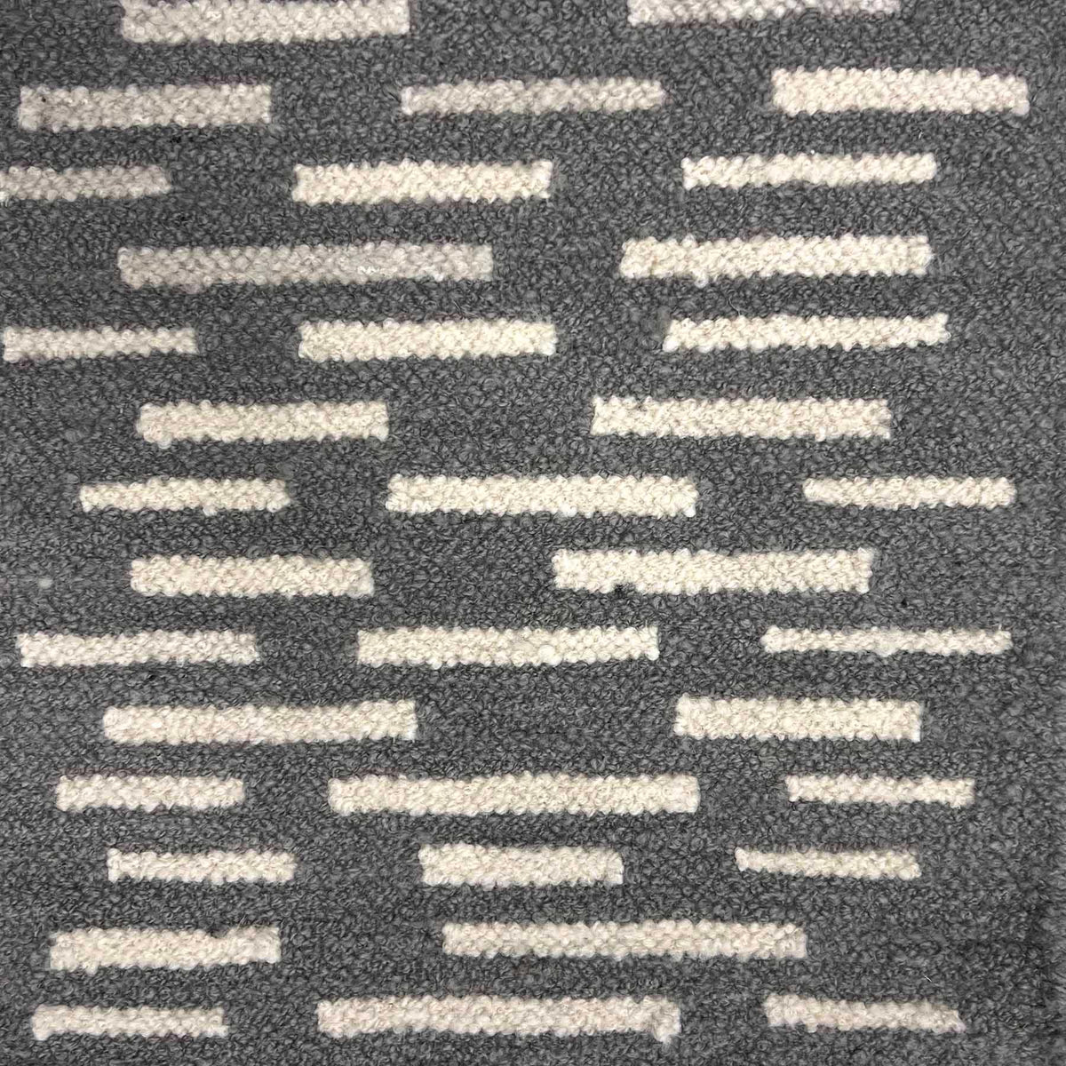 Evermere Gray / Ivory carpet sample