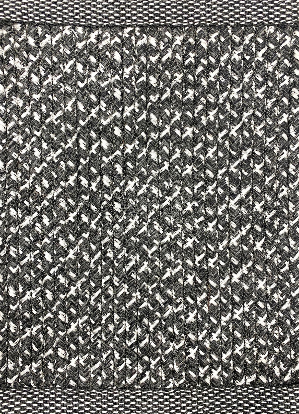 Winslow Snow White, Mixed Grey carpet sample