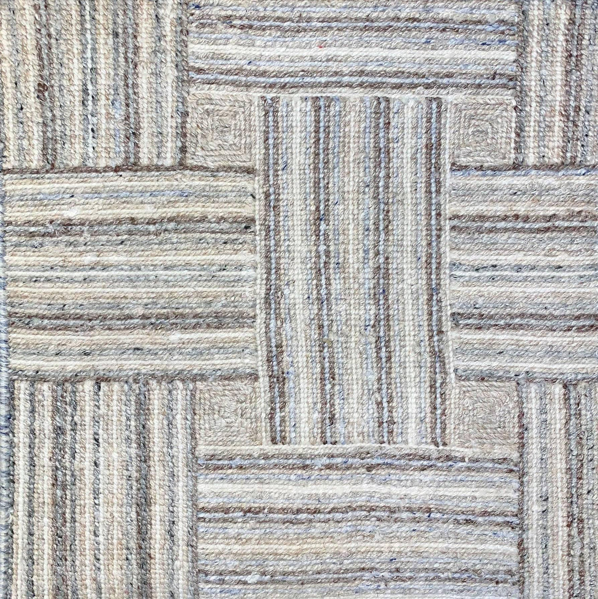 Heather Glen Gray / Ivory carpet sample