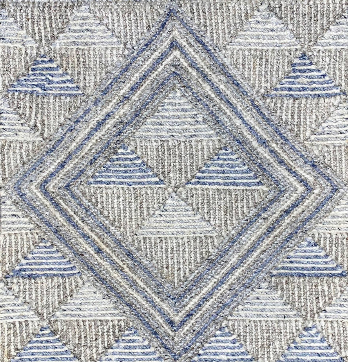 Sage Hollow Gray / Ivory carpet sample