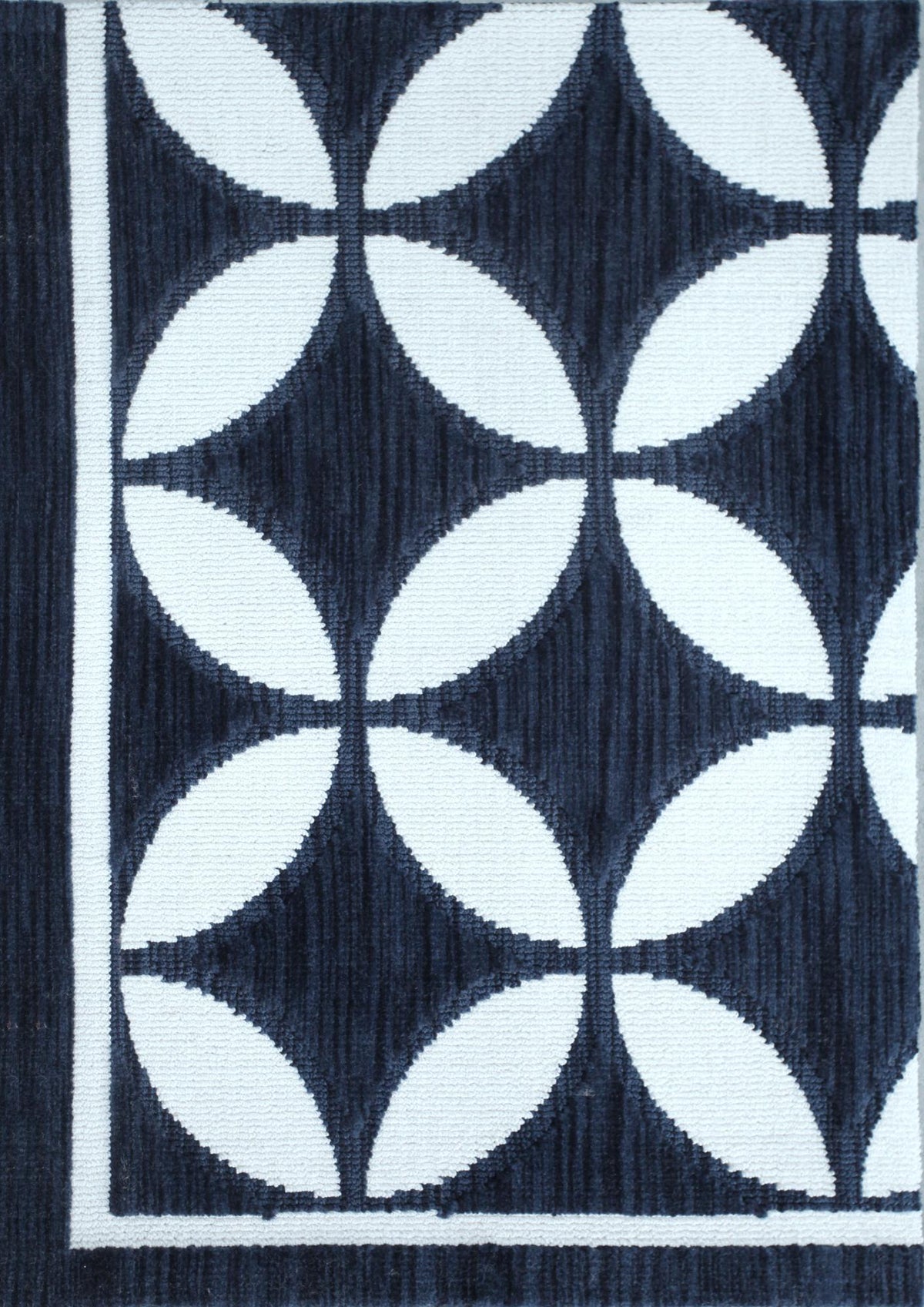 Leaves Denim White carpet sample