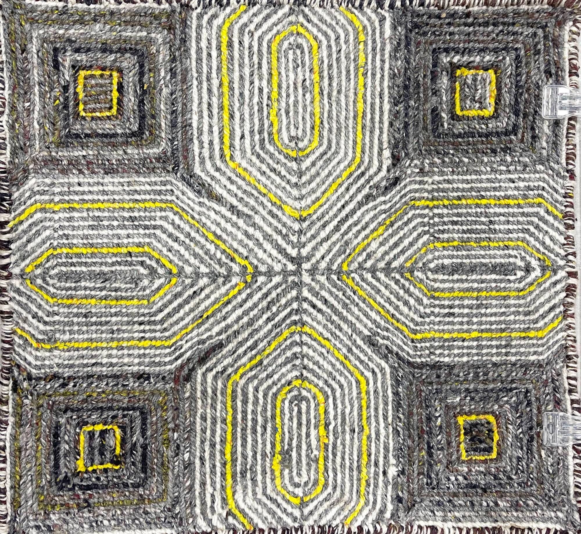 Design 04: DP Yarn